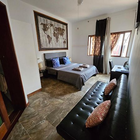 Blue Eagle Guesthouse - Casa De Hospedes Santa Maria Ngoại thất bức ảnh